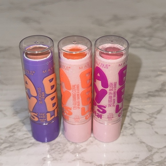 Maybelline Baby Lips Crystal Lip Balm beam of blush, gleaming coral peach kiss - Picture 3 of 4
